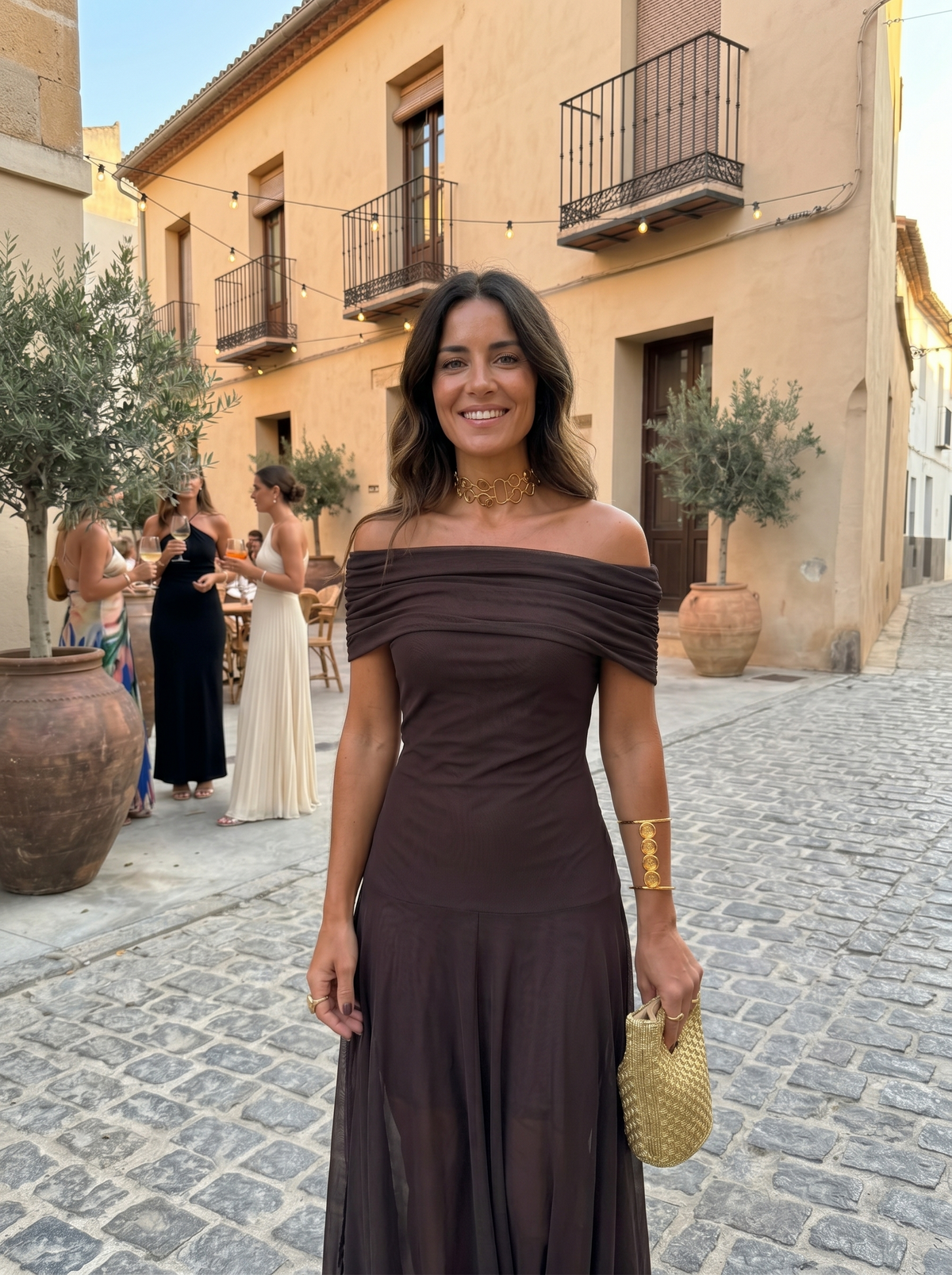 Mia - Elegant Off Shoulder Maxi Dress